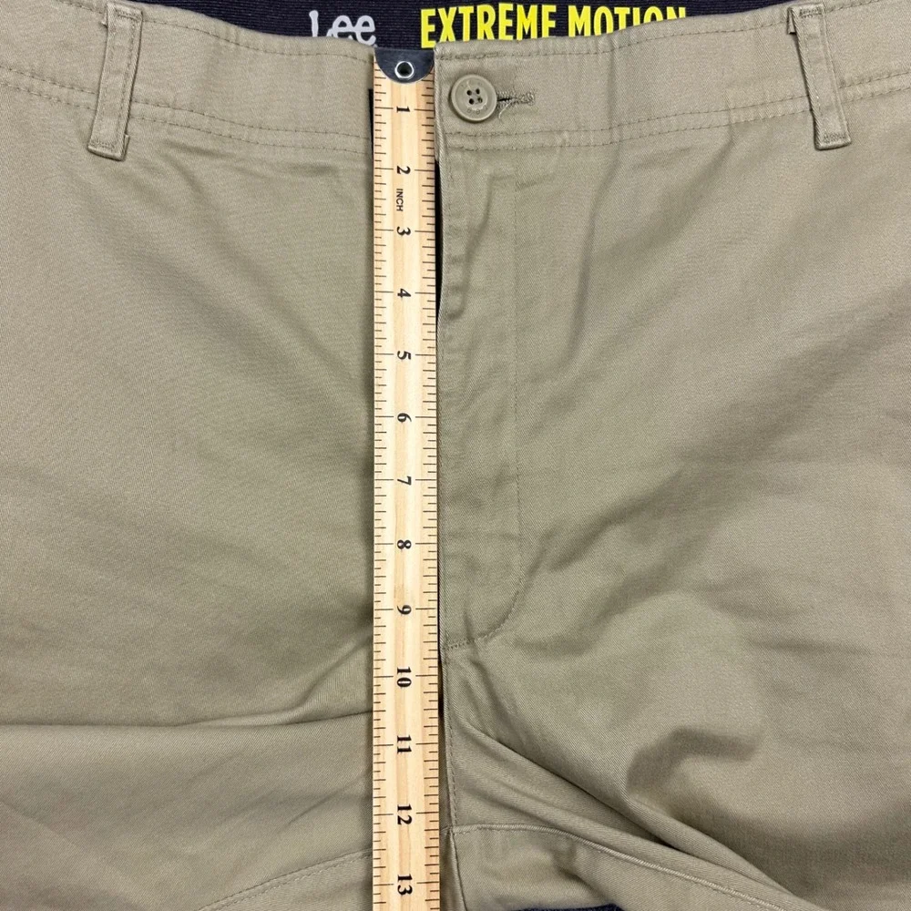 Lee Extreme Motion Pants Mens 40x32 Khaki‎ Straight Fit Tapered Leg Performance